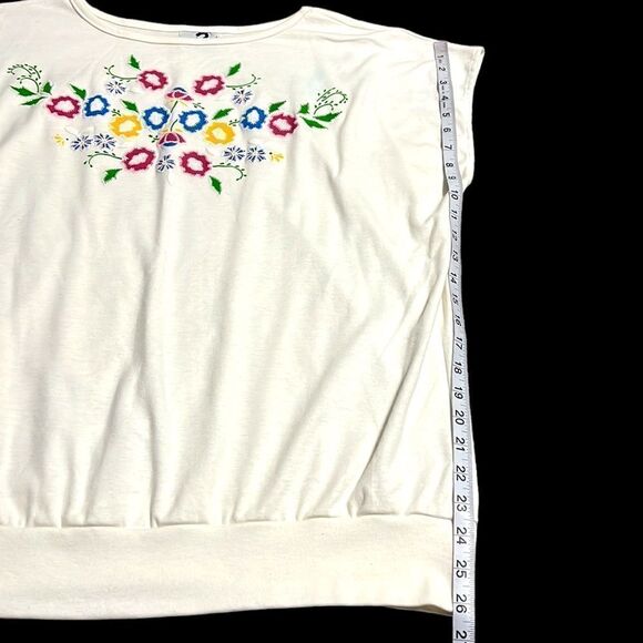 Vintage T-Shirt Woman's Size 2X Why Not? White Floral Textured Colorful USA - Picture 6 of 10